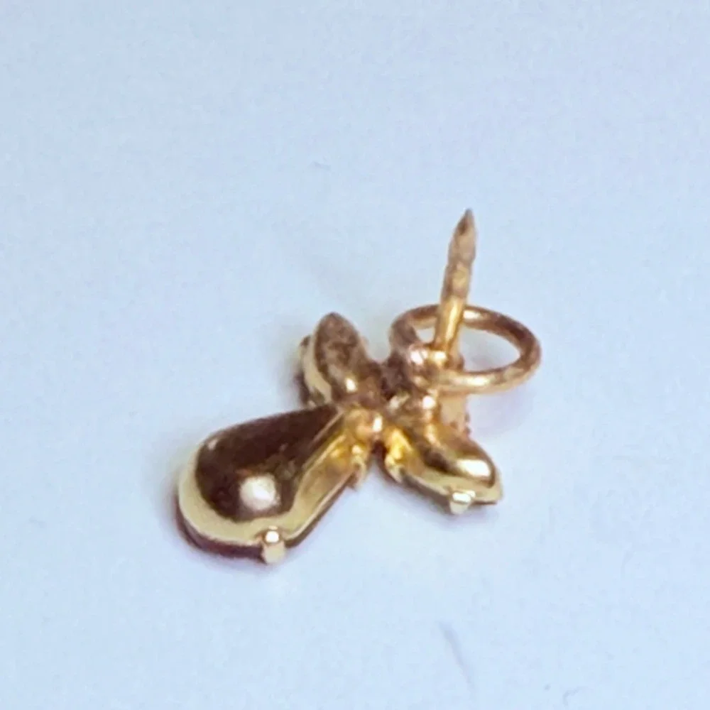Vintage Christmas Angel Pin Red Green Rhinestone Gold Tone‎ Holiday Lapel Brooch
